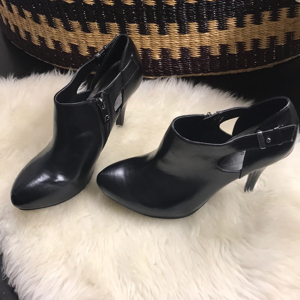 Guess Shelby Booties